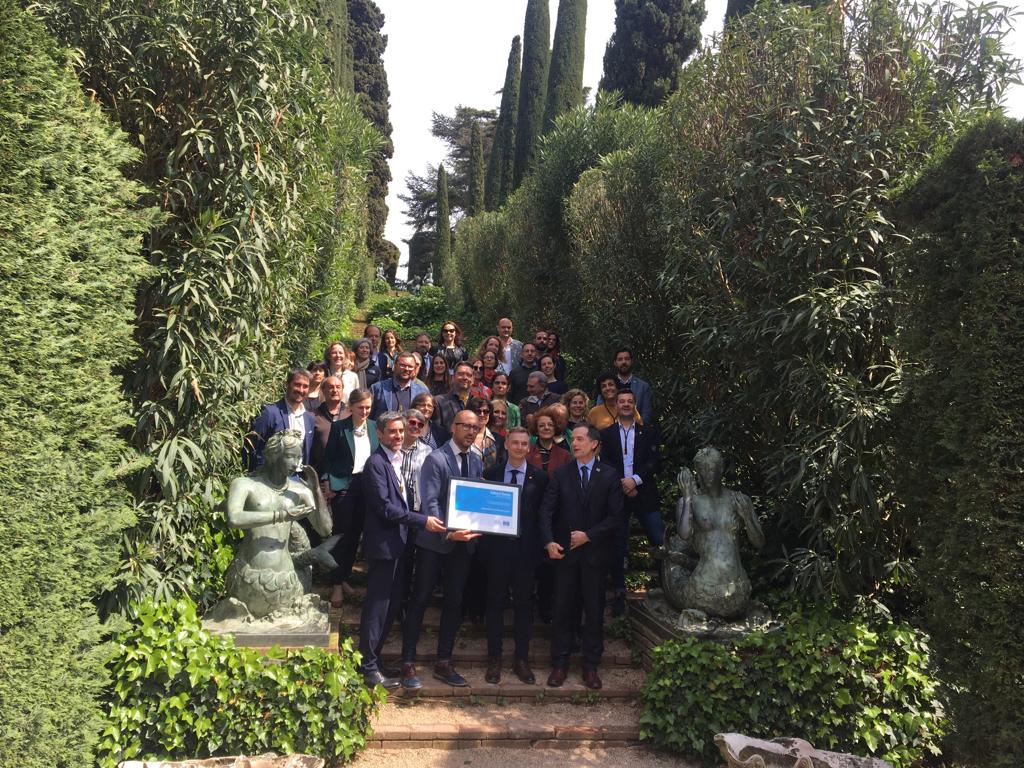 Foto de grup de l'associació de la Ruta Europea de Jardins Històrics.